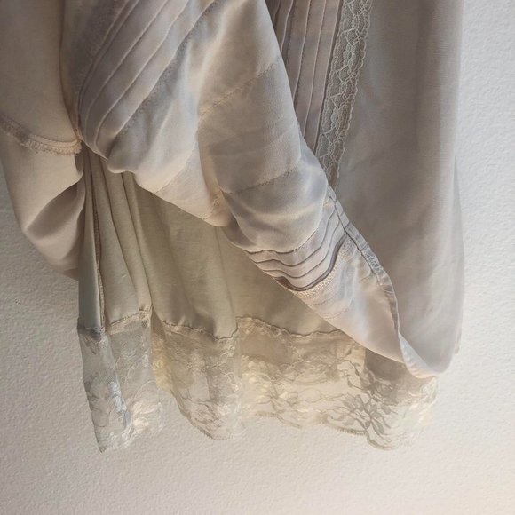 BLU PEPPER Lace Peasant Dress - Picture 3 of 4